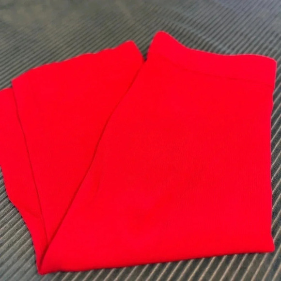 The Drop Ribbed Knit Midi Skirt – Vibrant Red, Size XL - Picture 4 of 4